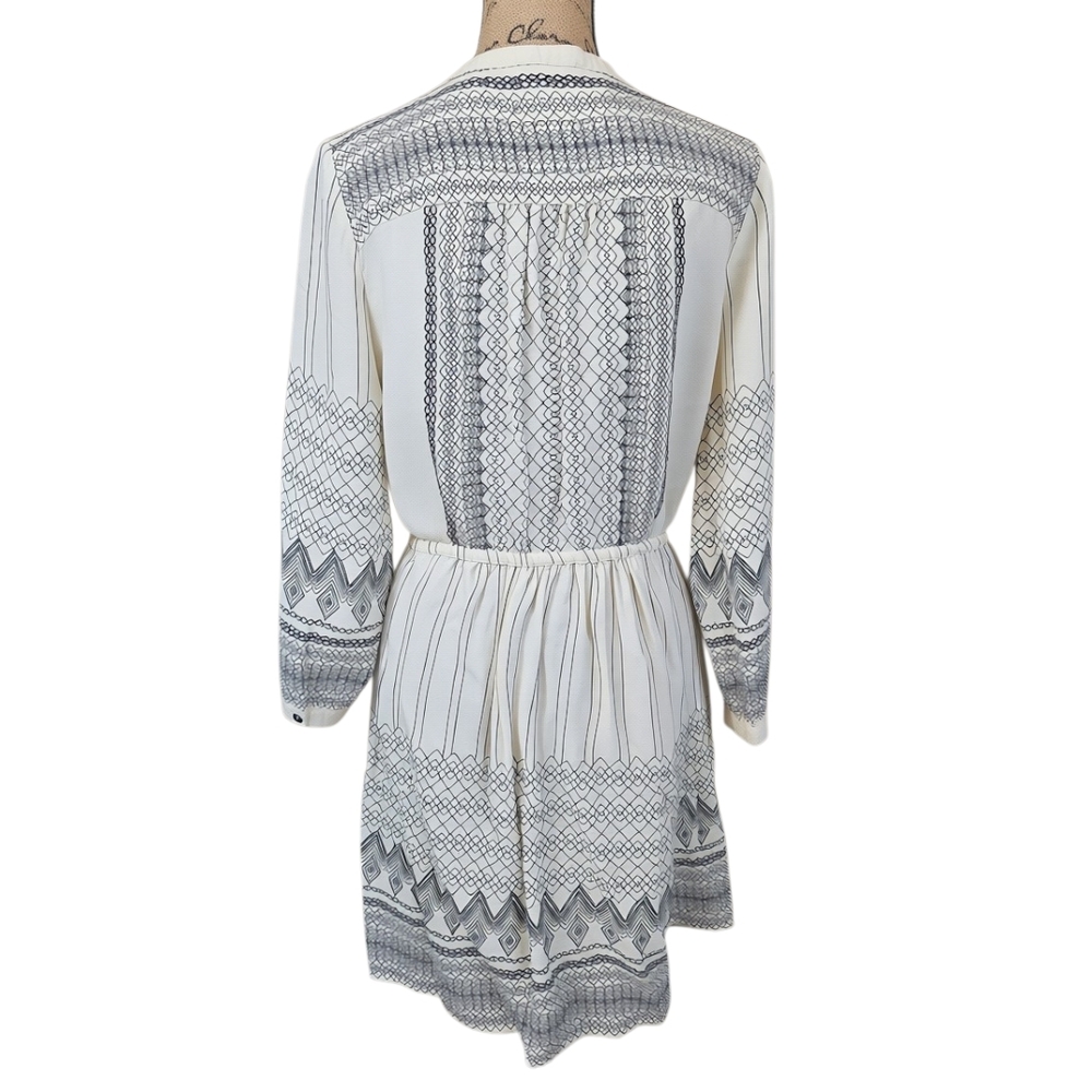Chic White And Gray Patterned Tunic - image 8